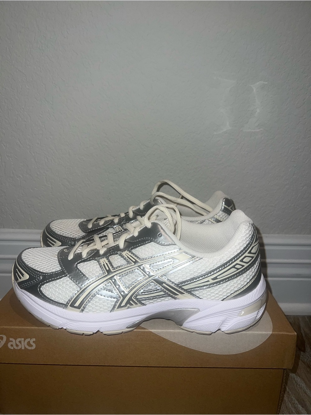 Women’s ASICS GEL-1130 - Cream Pure Silver Size 8.5